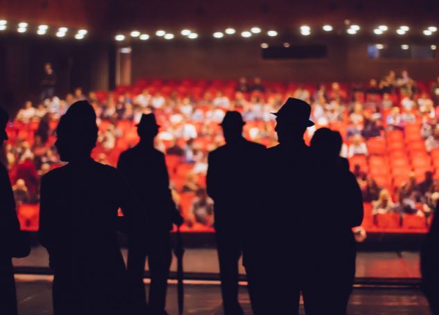 Traduzione letteraria di canzoni per opere teatrali dal gusto musicale